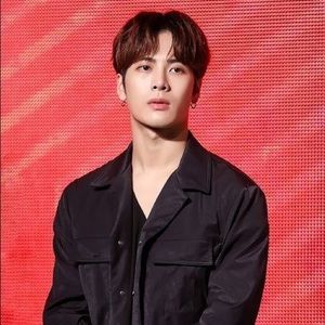 Meet your Posher, Daniela